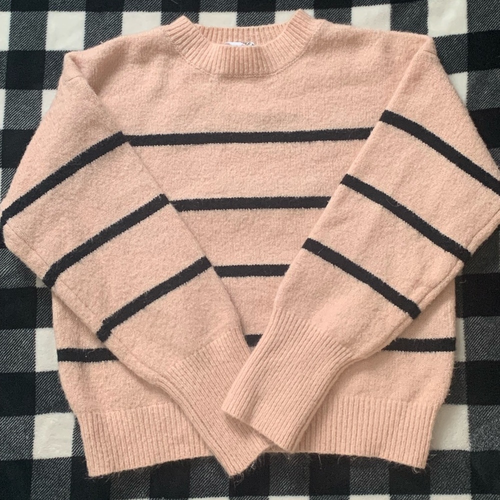 Women’s Double Zero Spicy Small Pink W/ Black Stripes Sweater - Picture 2 of 6